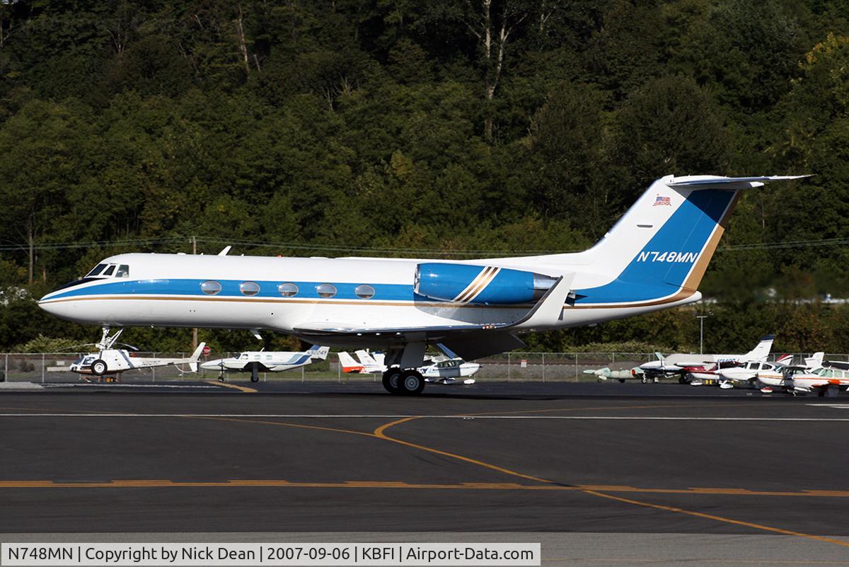 N748MN, 1977 Grumman G-1159 Gulfstream II C/N 215, KBFI