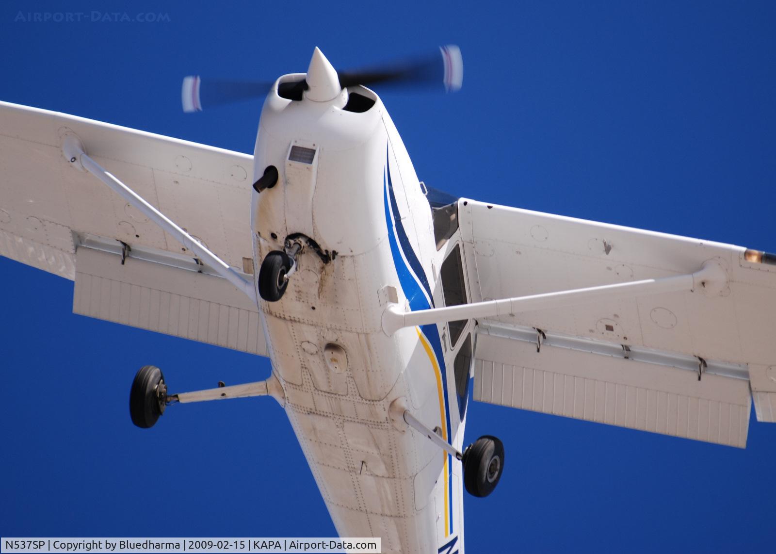 N537SP, 2000 Cessna 172S C/N 172S8393, On final approach to 17L.