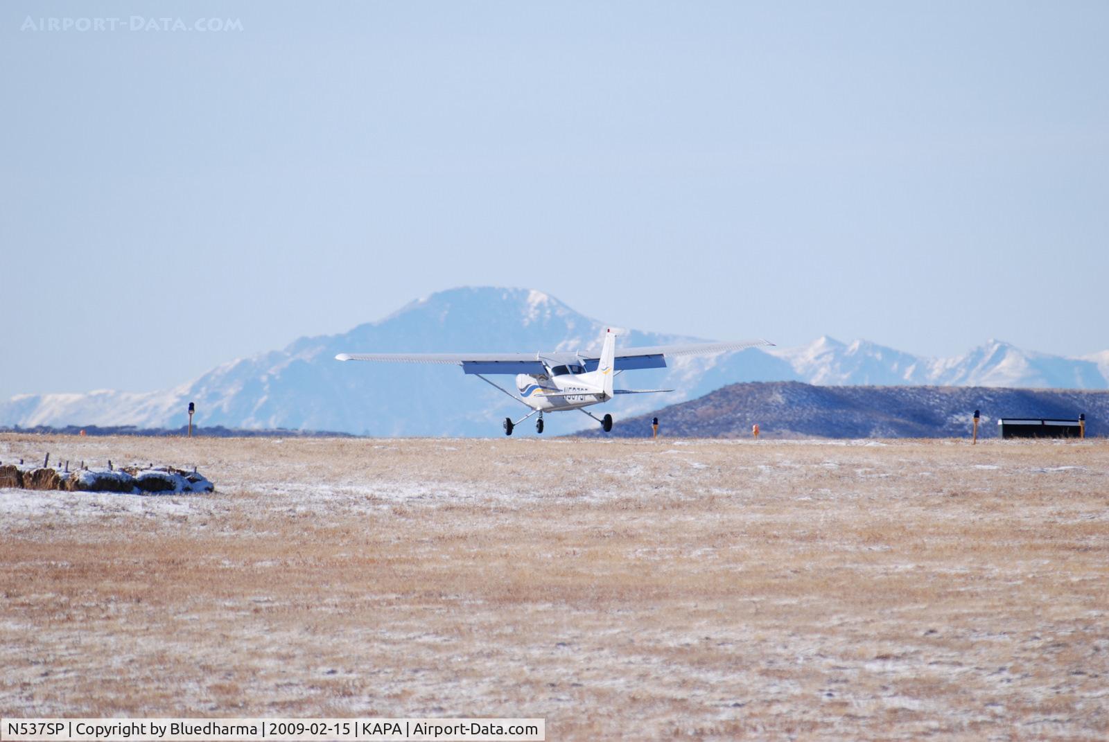 N537SP, 2000 Cessna 172S C/N 172S8393, On final approach to 17L.