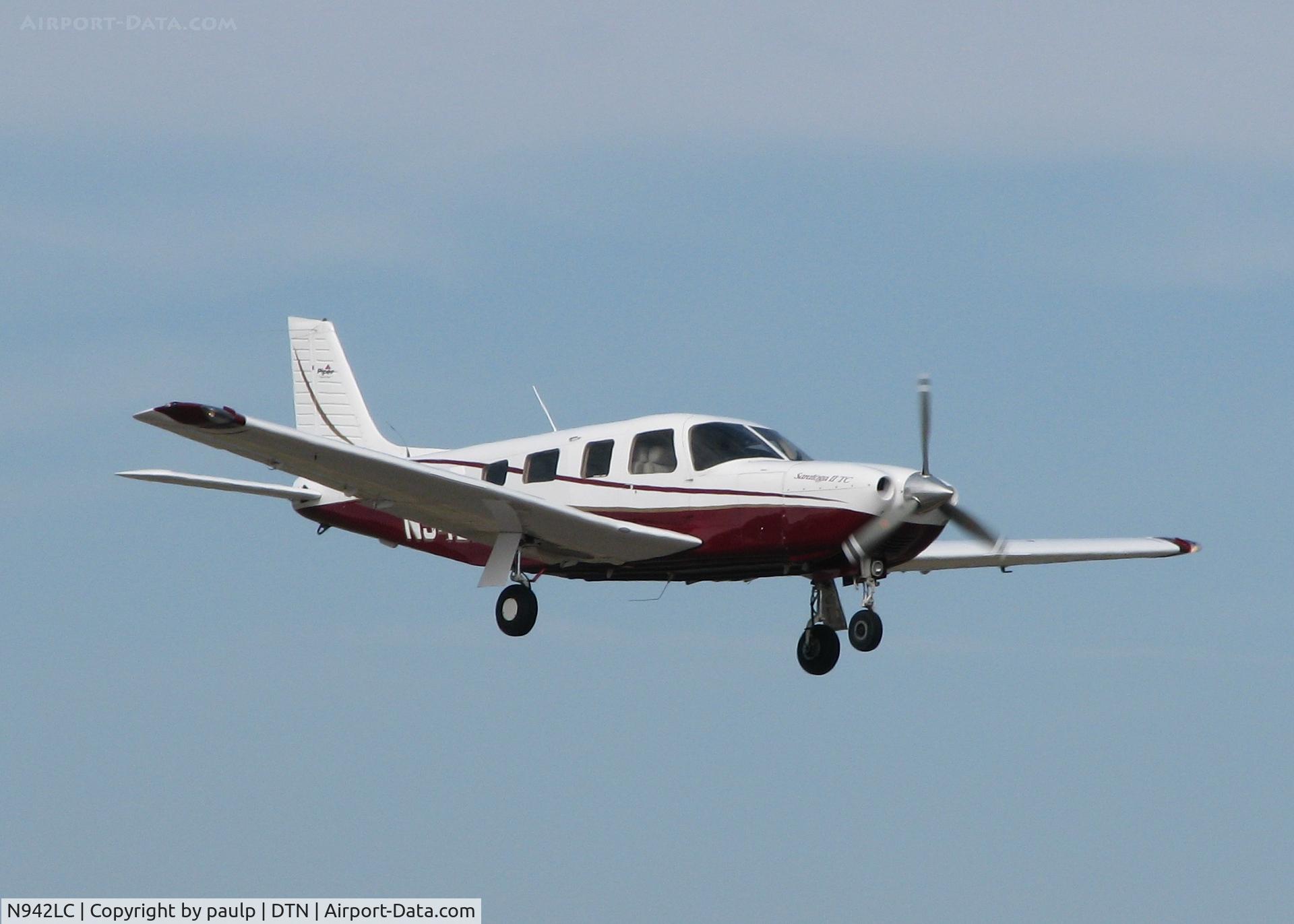 N942LC, 2001 Piper PA-32R-301T Turbo Saratoga C/N 3257265, Landing on 14 at the Downtown Shreveport airport.