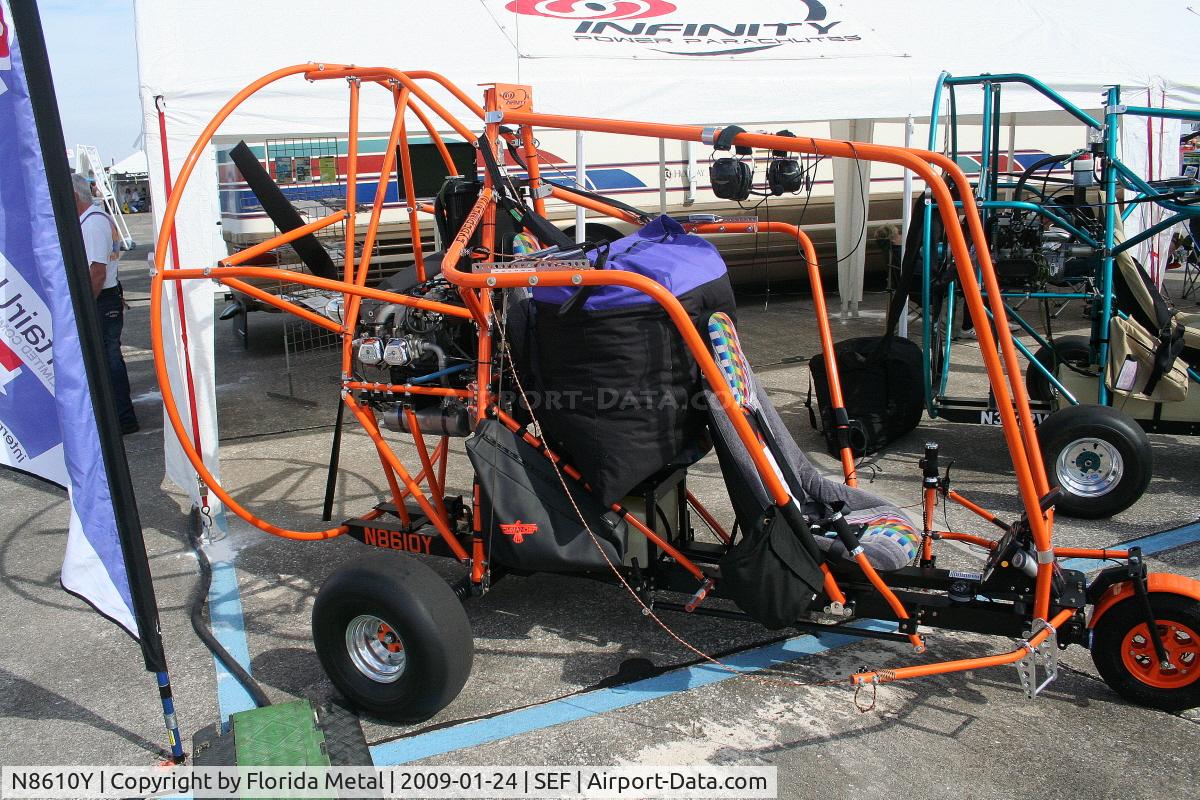 N8610Y, 2005 Infinity Power Parachutes CLASSIC C/N IPP5-310, infinity Classic