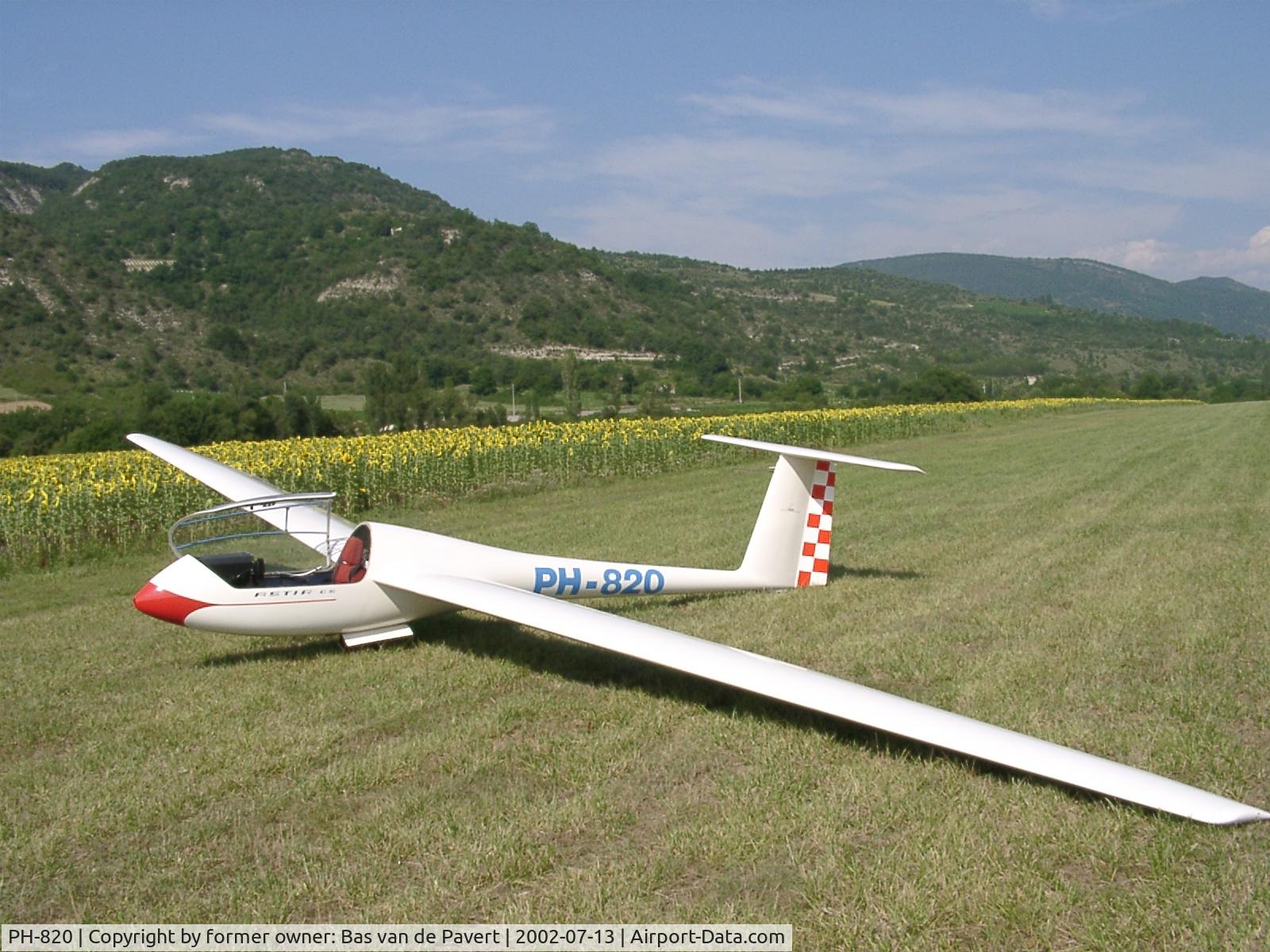 PH-820, Grob Astir CS C/N 1518, Taken on atrip to France, summer 2002