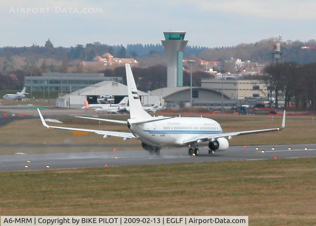 A6-MRM, 2001 Boeing 737-8EC BBJ2 C/N 32450, ACCELERATING DOWN RWY 06. UNITED ARAB EMIRATES (DUBAI AIR WING)