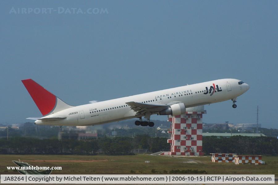 JA8264, Boeing 767-346 C/N 23965, Japan Airlines