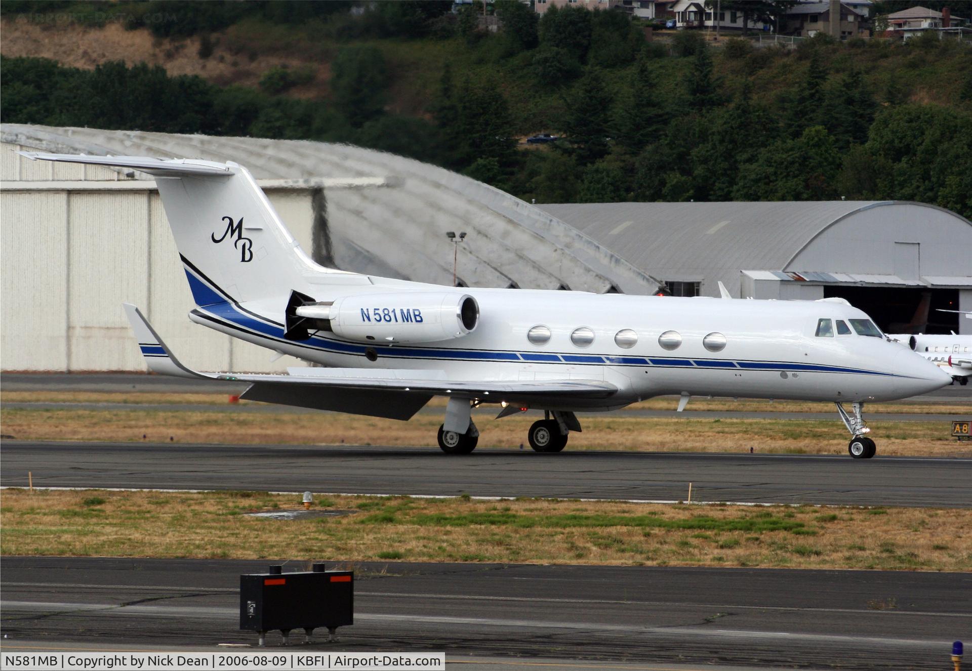 N581MB, 1972 Grumman G-1159 Gulfstream II C/N 109, KBFI