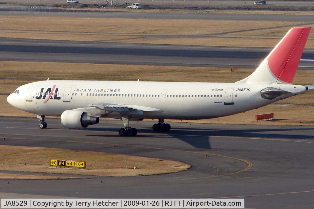 JA8529, 1994 Airbus A300B4-622R C/N 729, JAL A300 taxies out at Haneda
