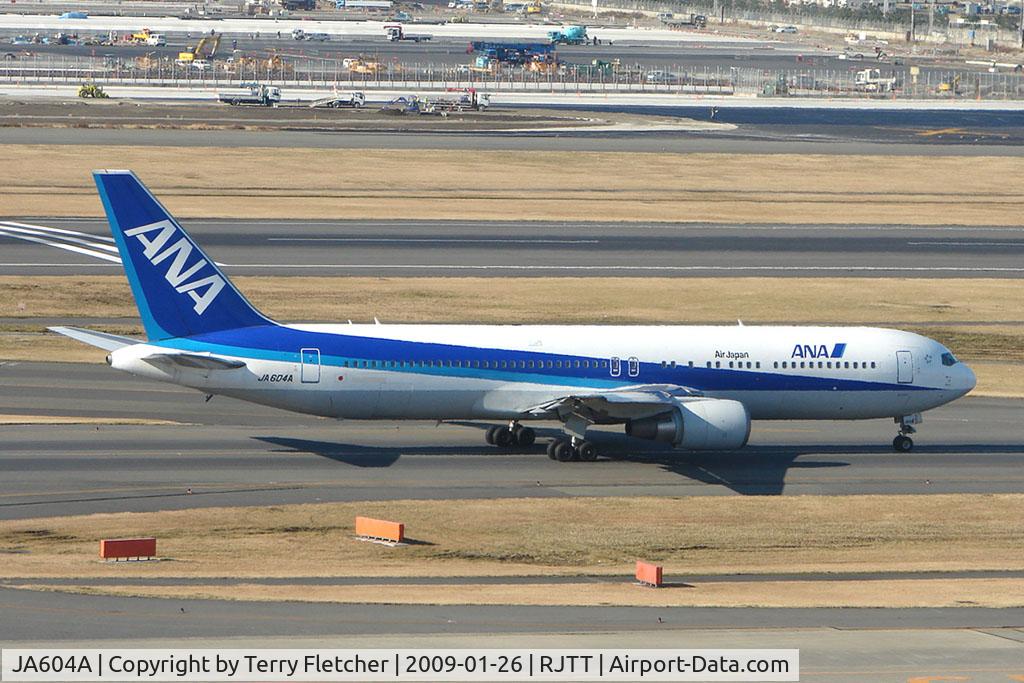 JA604A, 2002 Boeing 767-381/ER C/N 32973, ANA B767 arrives Haneda