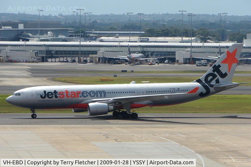 VH-EBD, 2003 Airbus A330-201 C/N 513, Jetstar A330 at Sydney