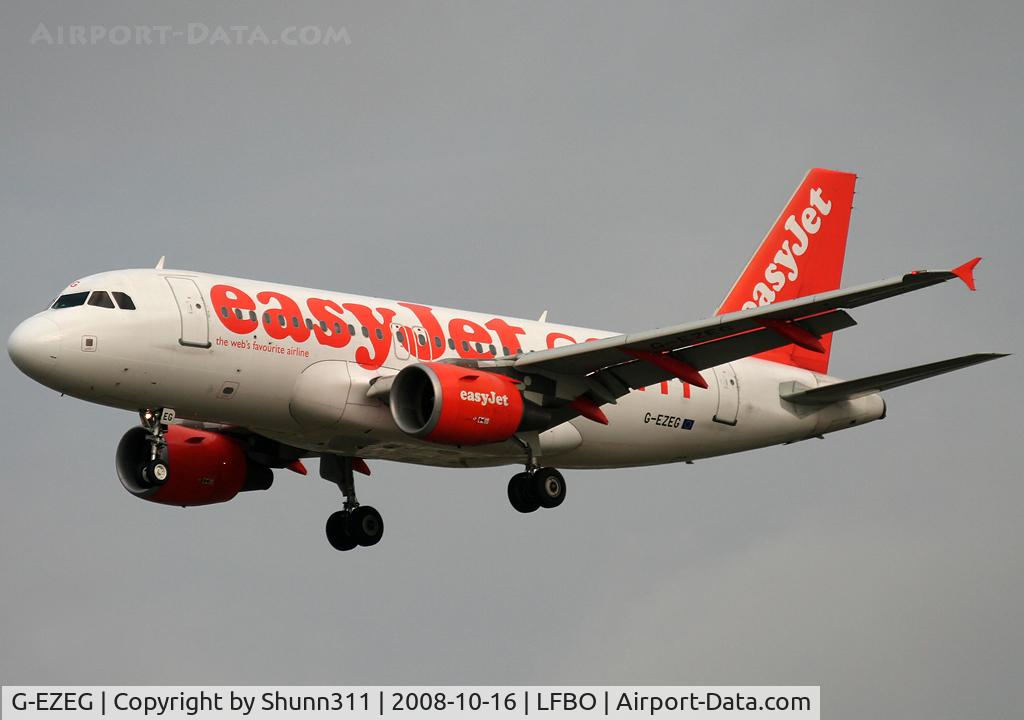 G-EZEG, 2004 Airbus A319-111 C/N 2181, Landing rwy 32L
