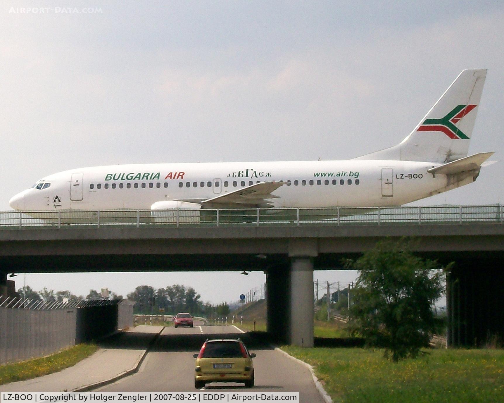 LZ-BOO, 1992 Boeing 737-341 C/N 26852/2273, An arrival from sunny Varna