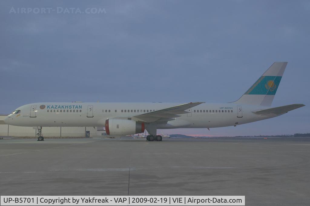 UP-B5701, 1986 Boeing 757-2M6 C/N 23454, Kazakstan Boeing 757-200