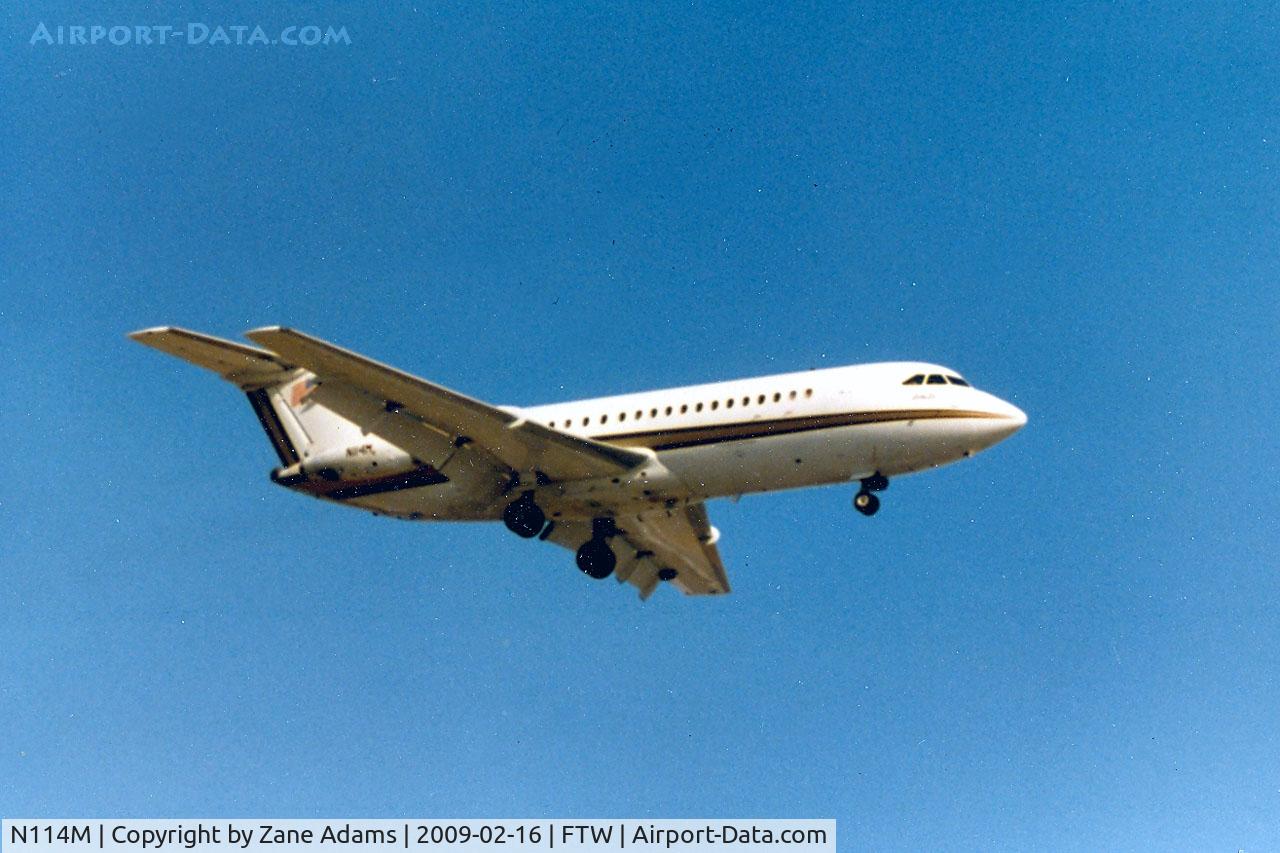 N114M, 1967 BAC 111-422EQ One-Eleven C/N BAC.119, Landing at Meacham Field