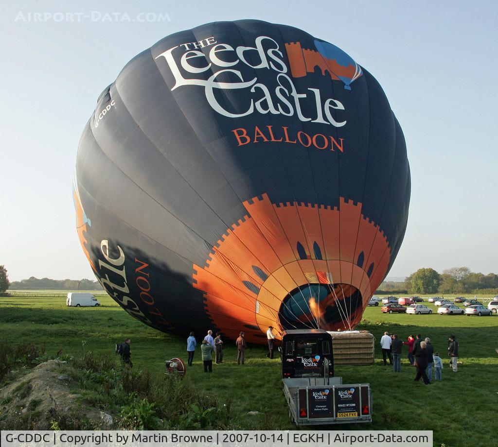 G-CDDC, 2005 Cameron Balloons Ltd CAMERON Z-275 C/N 10656, Inflating for an evening flight from EGKH.