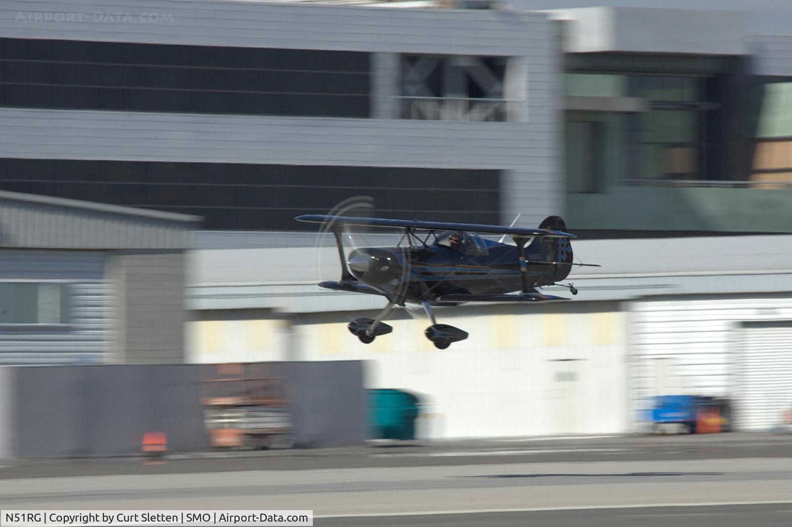 N51RG, Pitts S-1 Special C/N 110551, 51RG Taking off at SMO