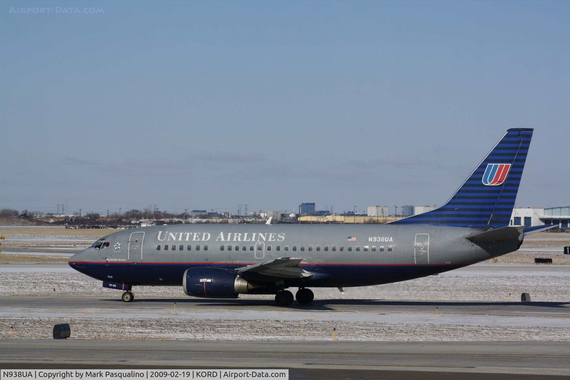 N938UA, 1992 Boeing 737-522 C/N 26671, Boeing 737-500