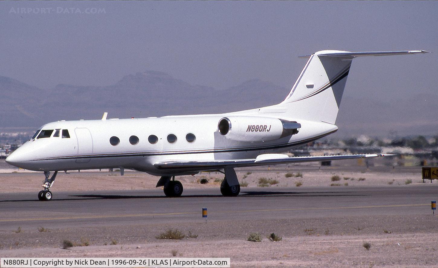 N880RJ, 1974 Grumman G-1159 Gulfstream II C/N 159, KLAS