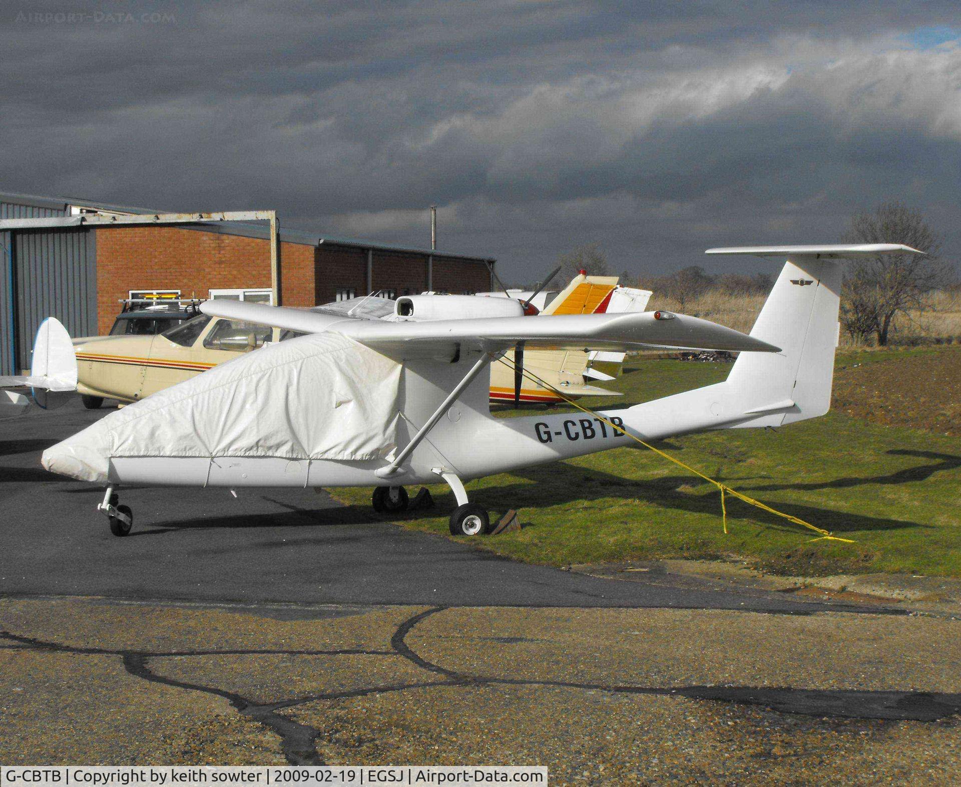 G-CBTB, 2004 Iniziative Industriali Italiane Sky Arrow 650T C/N PFA 298-13832, Outside the maintenance Hangar