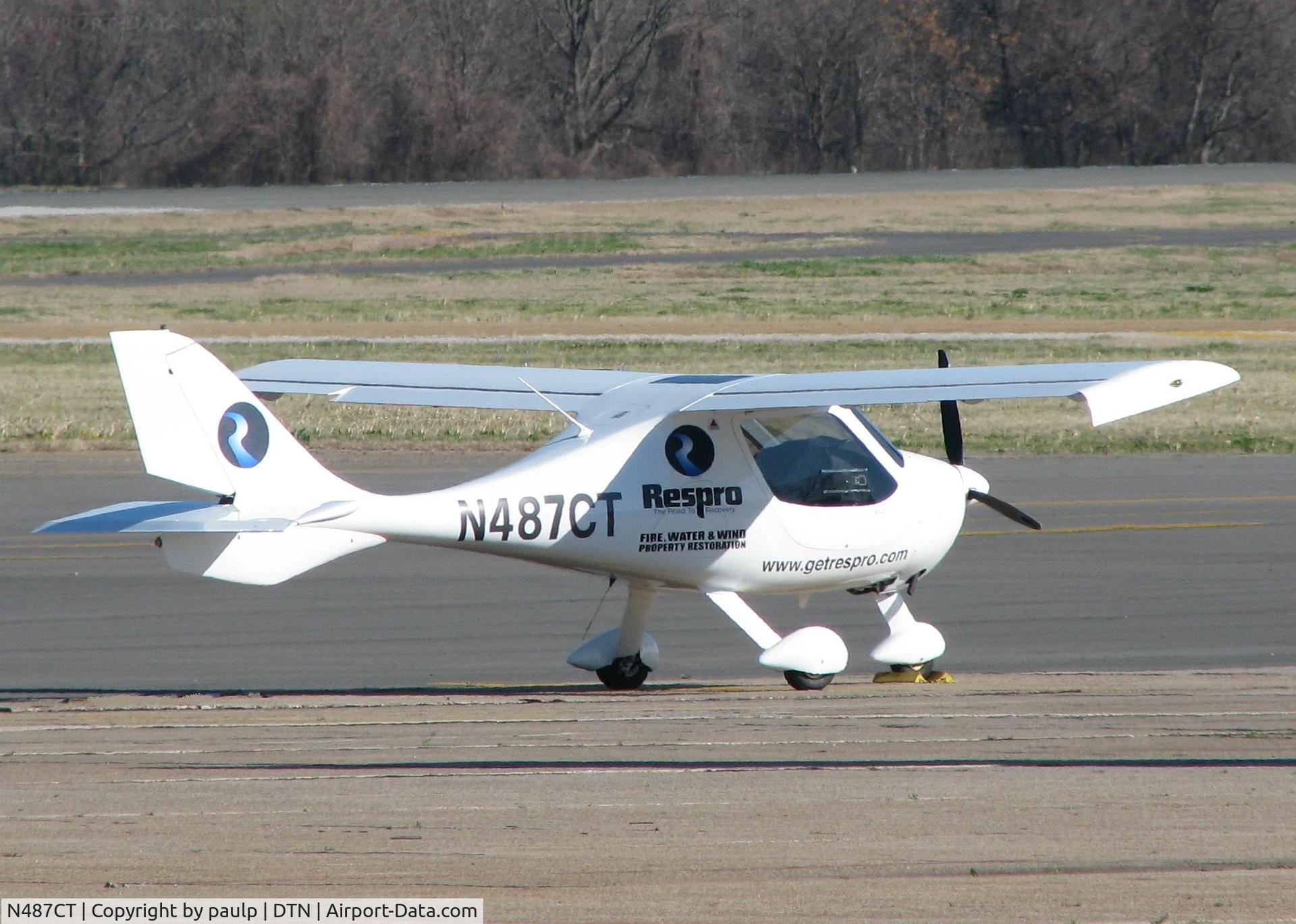 N487CT, 2007 Flight Design CTSW C/N 07-09-27, Parked at the Downtown Shreveport airport.