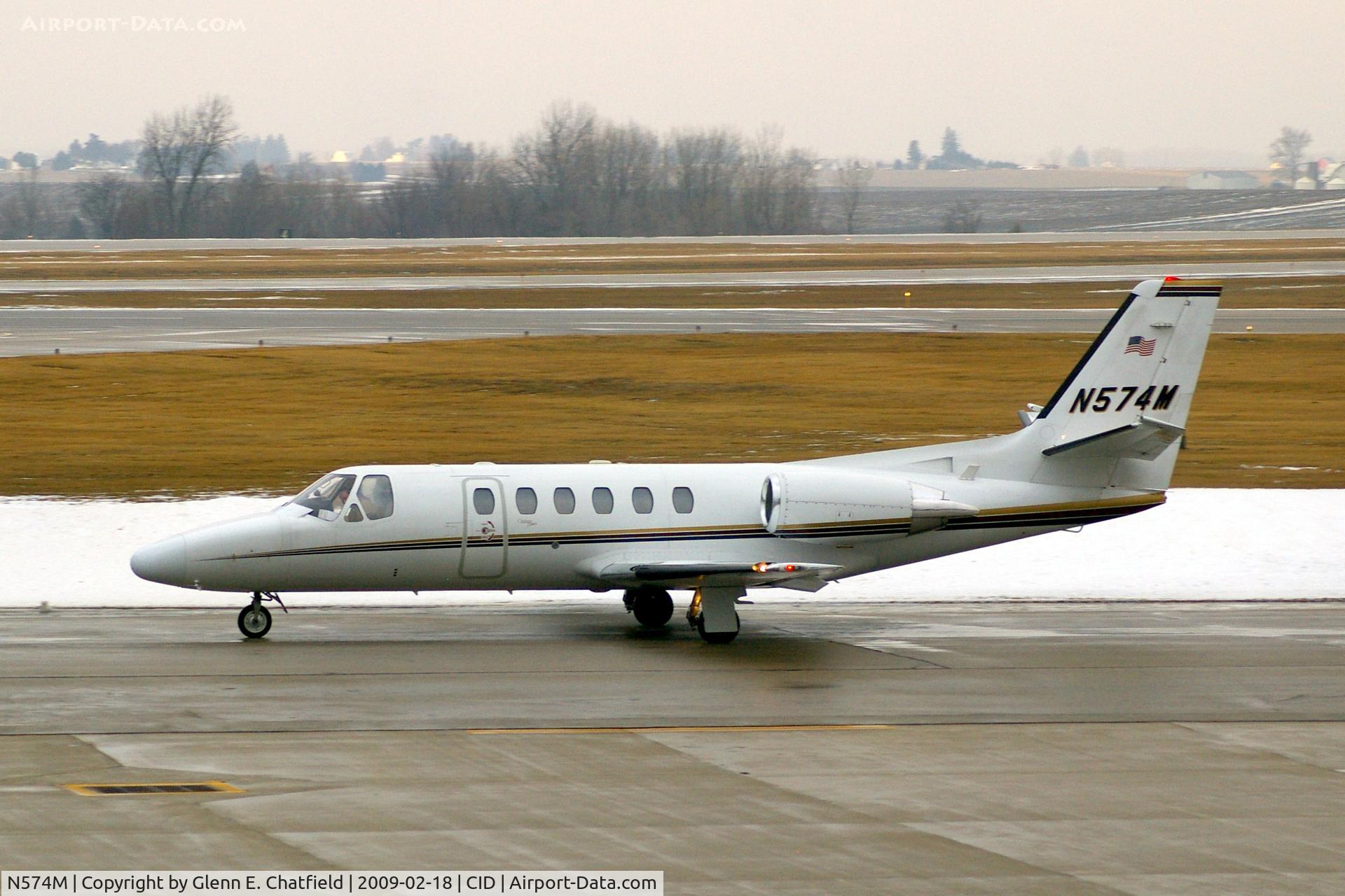 N574M, 2000 Cessna 550 Citation Bravo C/N 550-0910, Taxiing from Landmark to Runway 27 for departure
