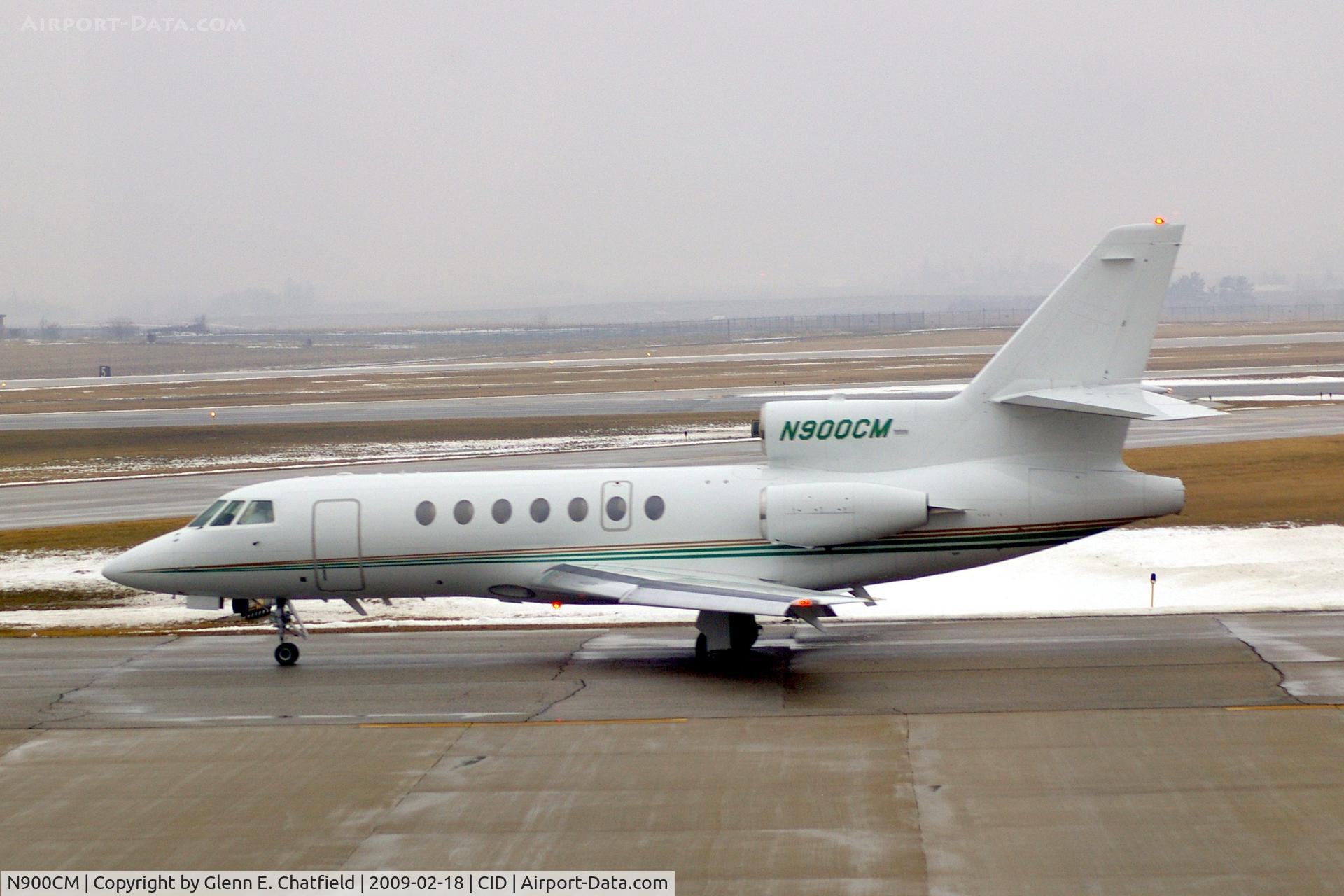 N900CM, 2002 Dassault Mystere Falcon 50 C/N 321, Taxiing from Landmark to Runway 27 for departure, in drizzle