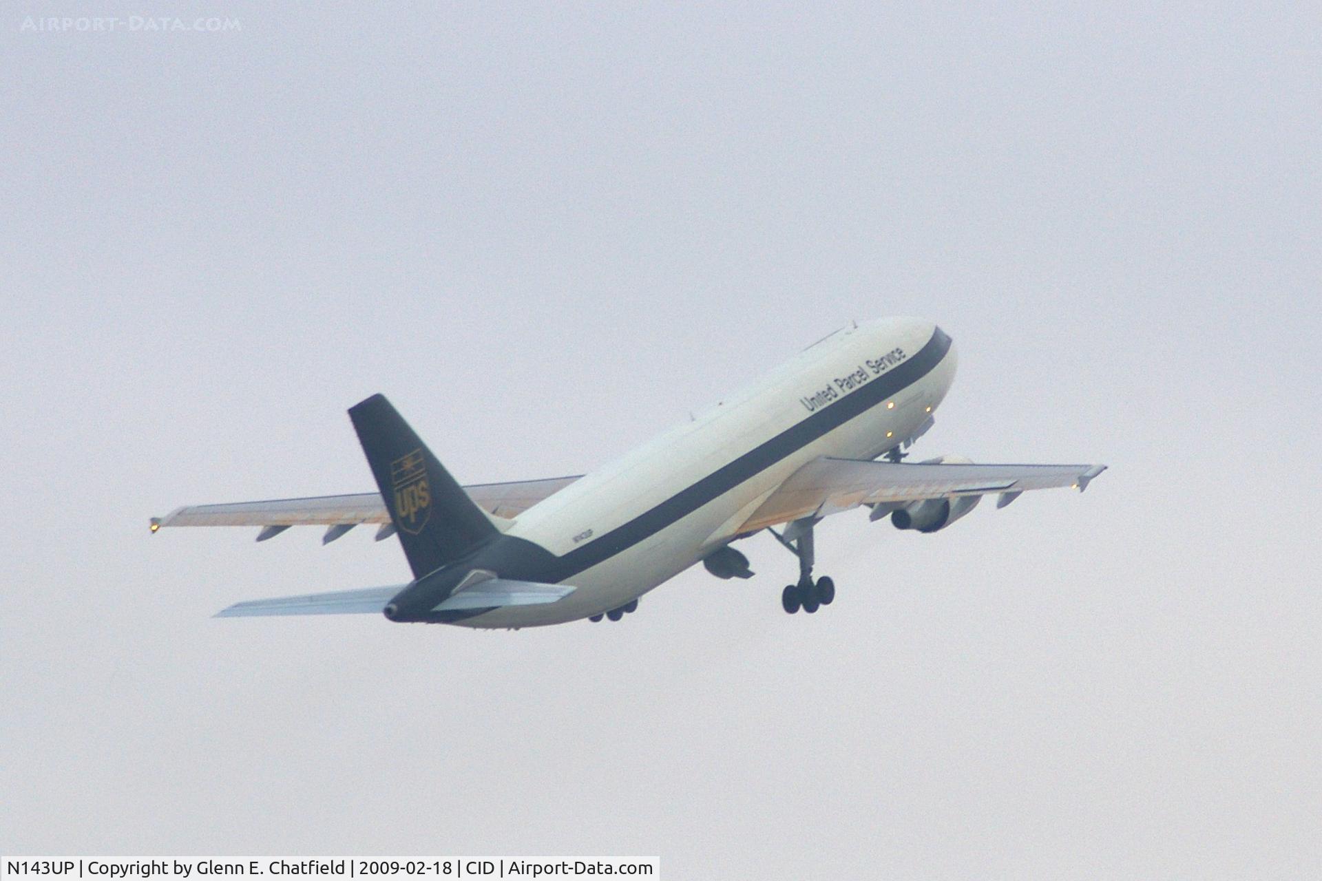 N143UP, 2002 Airbus A300F4-622R C/N 0826, Climbing out off Runway 27, about to go into clouds