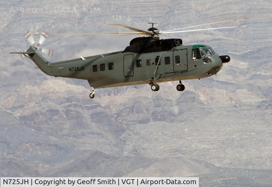 N725JH, 1977 Sikorsky S-61N C/N 61775, 1977 Sikorsky S-61N
