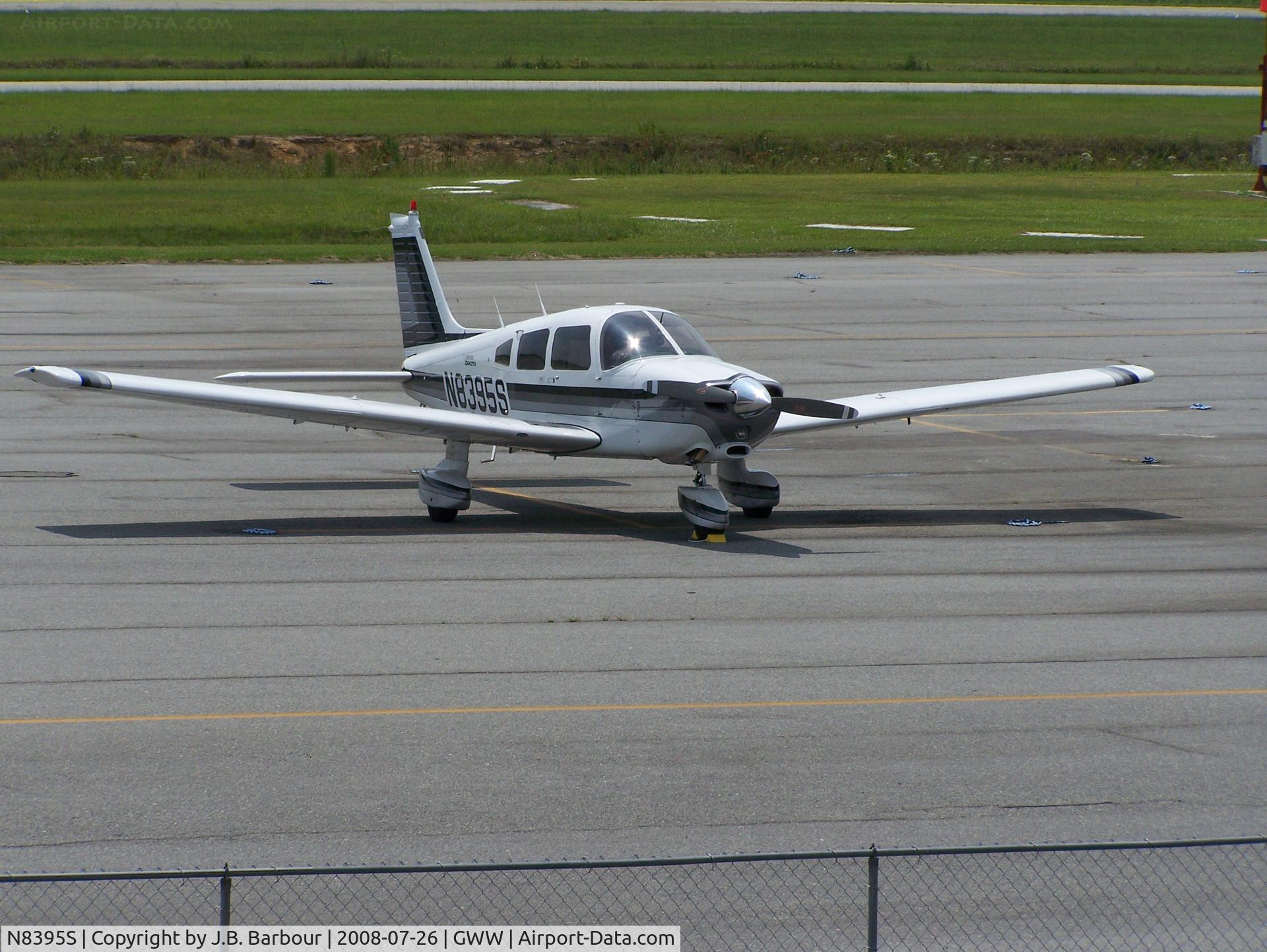 N8395S, 1981 Piper PA-28-236 Dakota C/N 28-8111075, Sharp