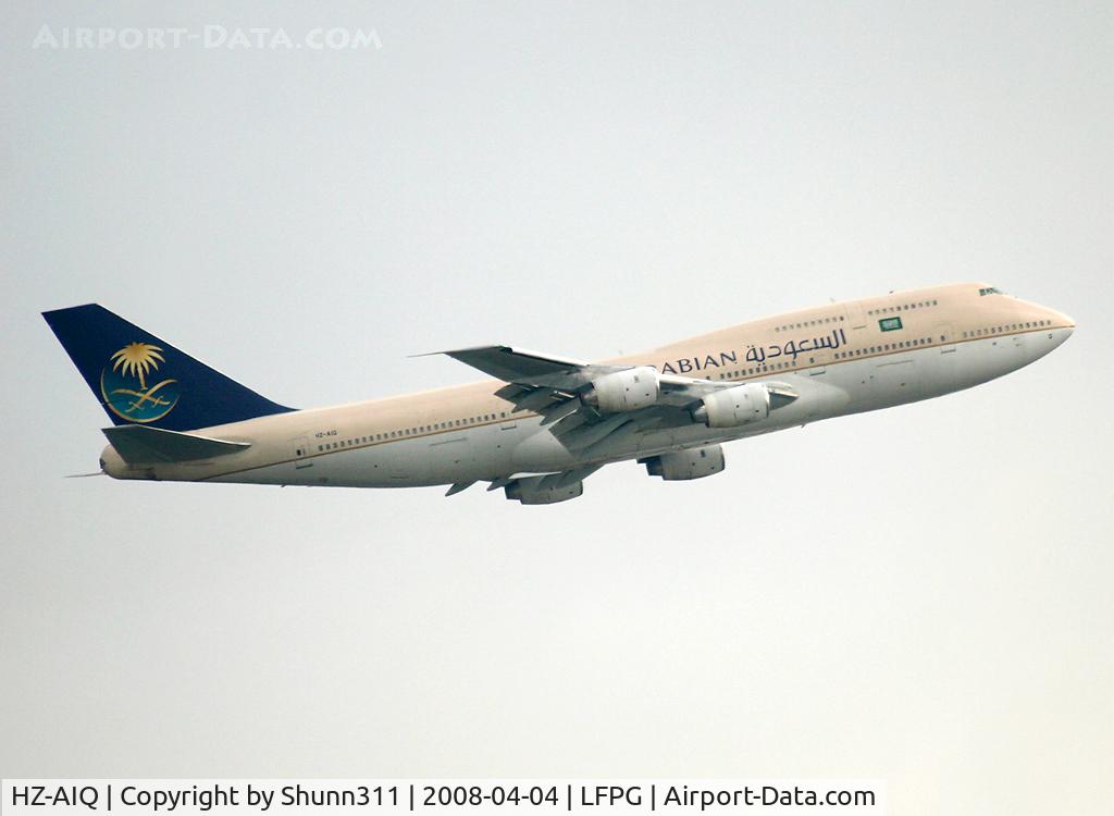 HZ-AIQ, 1986 Boeing 747-368 C/N 23268, On take off from the South...