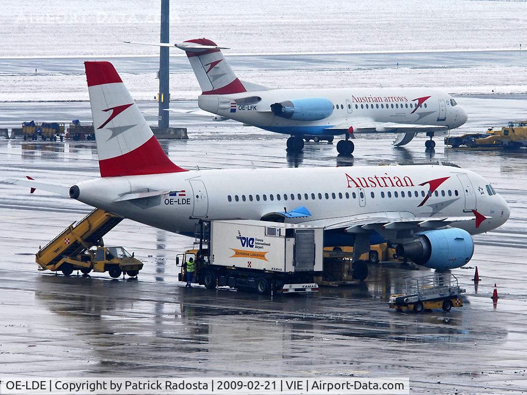 OE-LDE, 2005 Airbus A319-112 C/N 2494, Austrian Airlines A 319 preparing for another flight