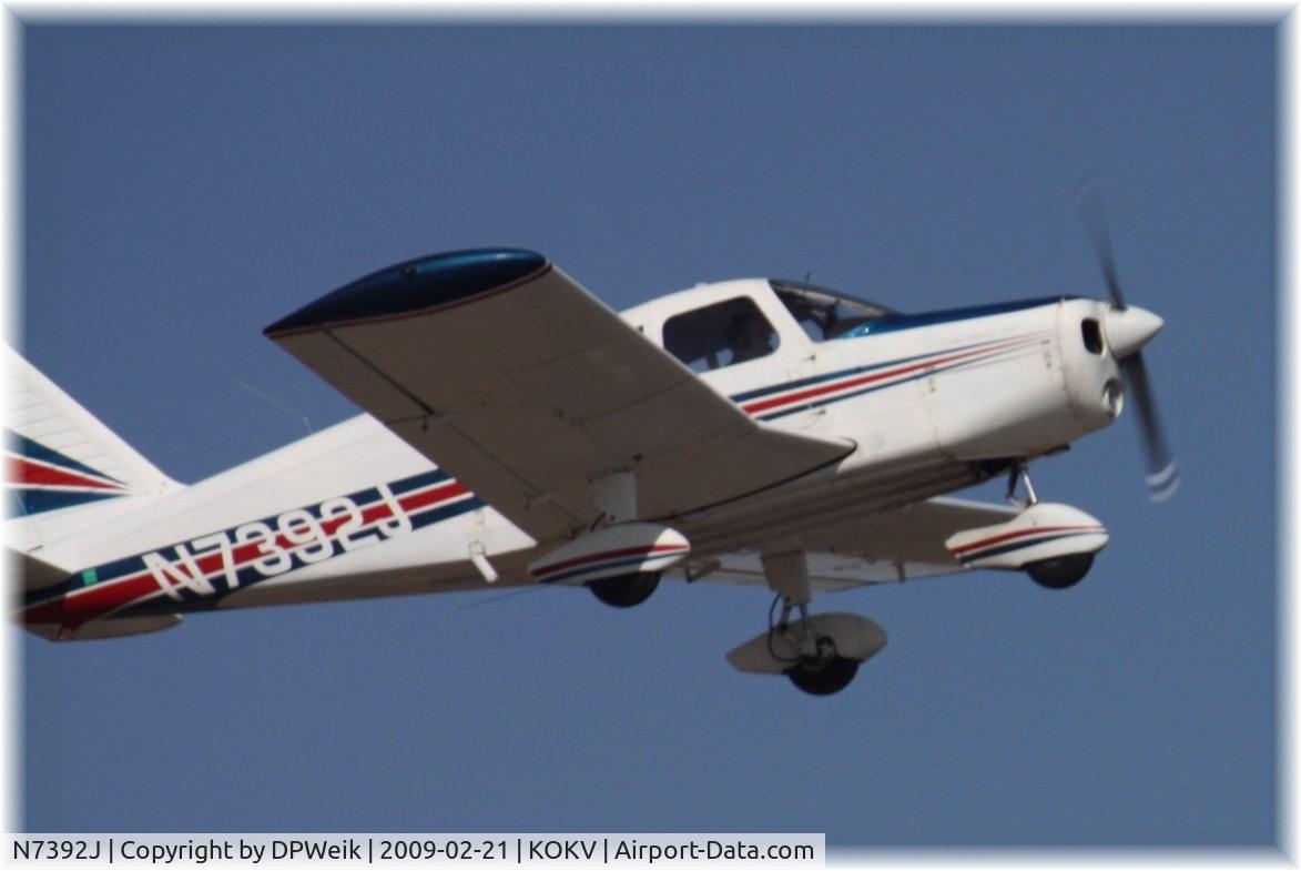 N7392J, 1968 Piper PA-28-140 C/N 28-24755, 92J Departing Winchester Regional