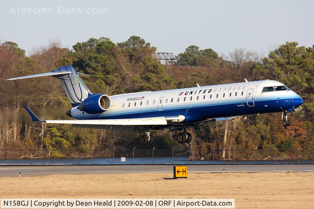 N158GJ, 2005 Bombardier CRJ-702 (CL-600-2C10) Regional Jet C/N 10237, United Express (GoJet Airlines) N158GJ landing on RWY 23.