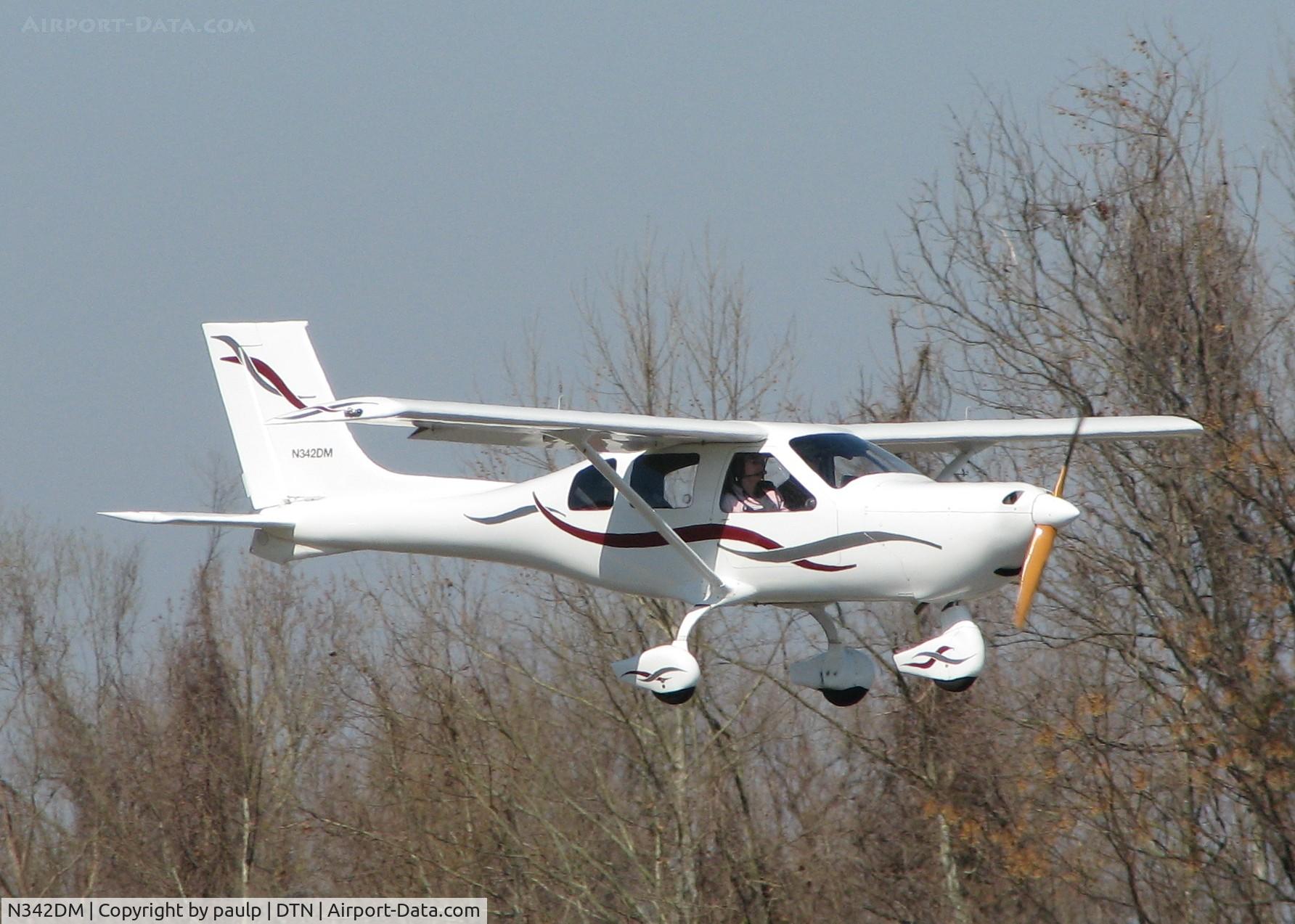N342DM, 2006 Jabiru J400 C/N 091, Landing on 14 at Downtown Shreveport.