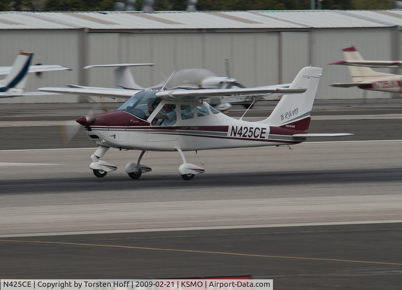 N425CE, Tecnam P-2004 Bravo C/N 085, N425CE departing from RWY 21