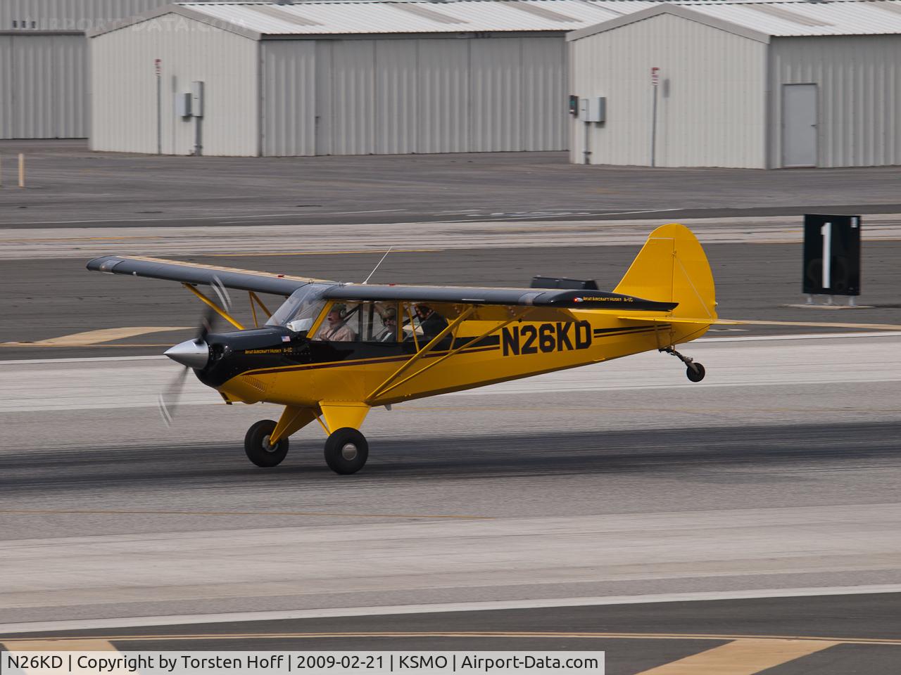 N26KD, 2009 Aviat A-1C-180 Husky C/N 3049, N26KD arriving on RWY 21