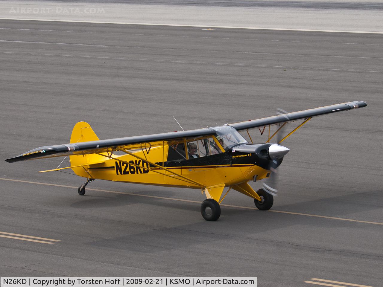 N26KD, 2009 Aviat A-1C-180 Husky C/N 3049, N26KD arriving on RWY 21
