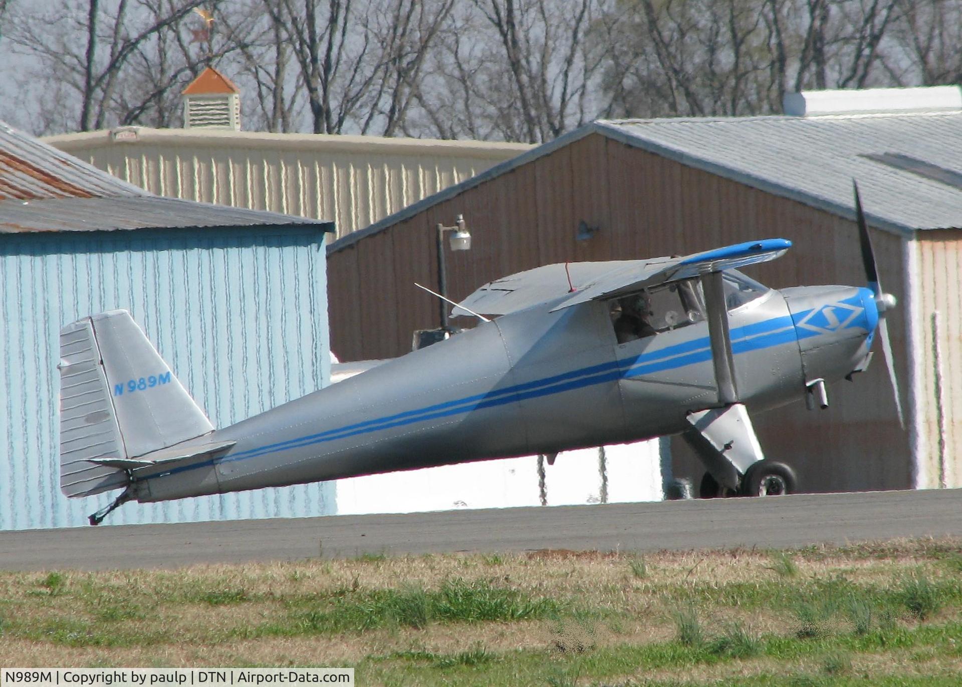 N989M, 1948 Luscombe 8A C/N 6530, Taking off from 14 at Downtown Shreveport.