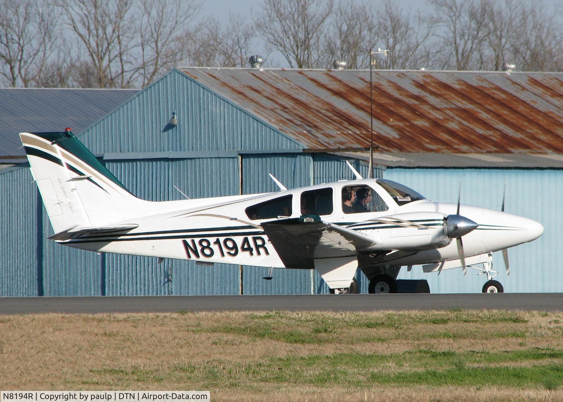 N8194R, 1974 Beech 95-B55 (T42A) Baron C/N TC-1763, Taking off from 14 at Downtown Shreveport.