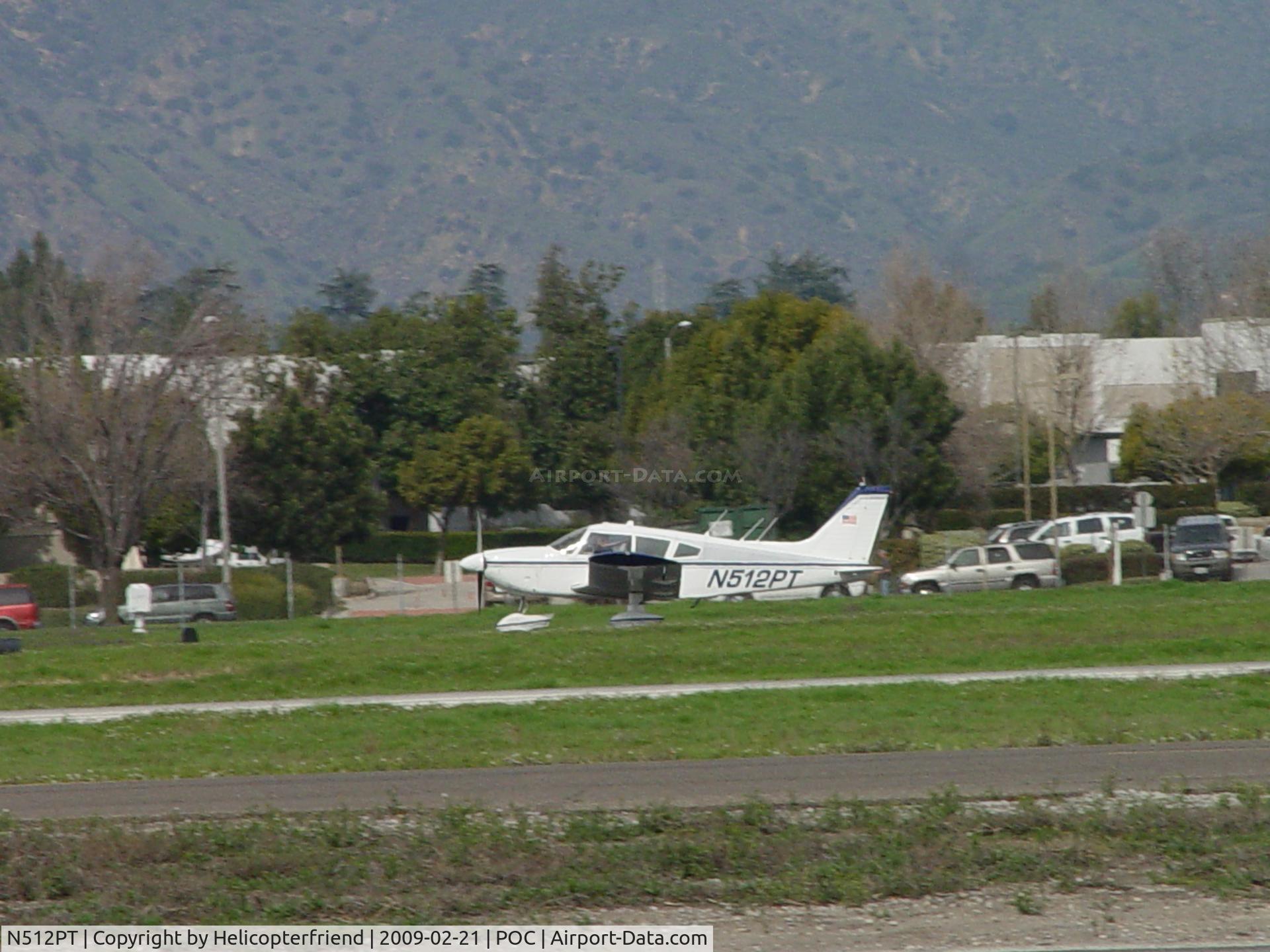 N512PT, 1972 Piper PA-28-180 Cherokee C/N 28-7305101, Taking off westbound from Brackett