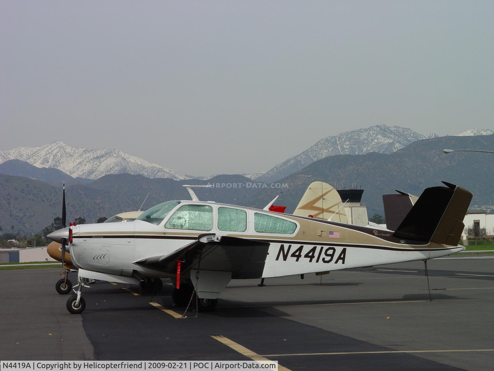 N4419A, 1970 Beech V35B Bonanza C/N D-9147, Parked in Transient Parking at Brackett