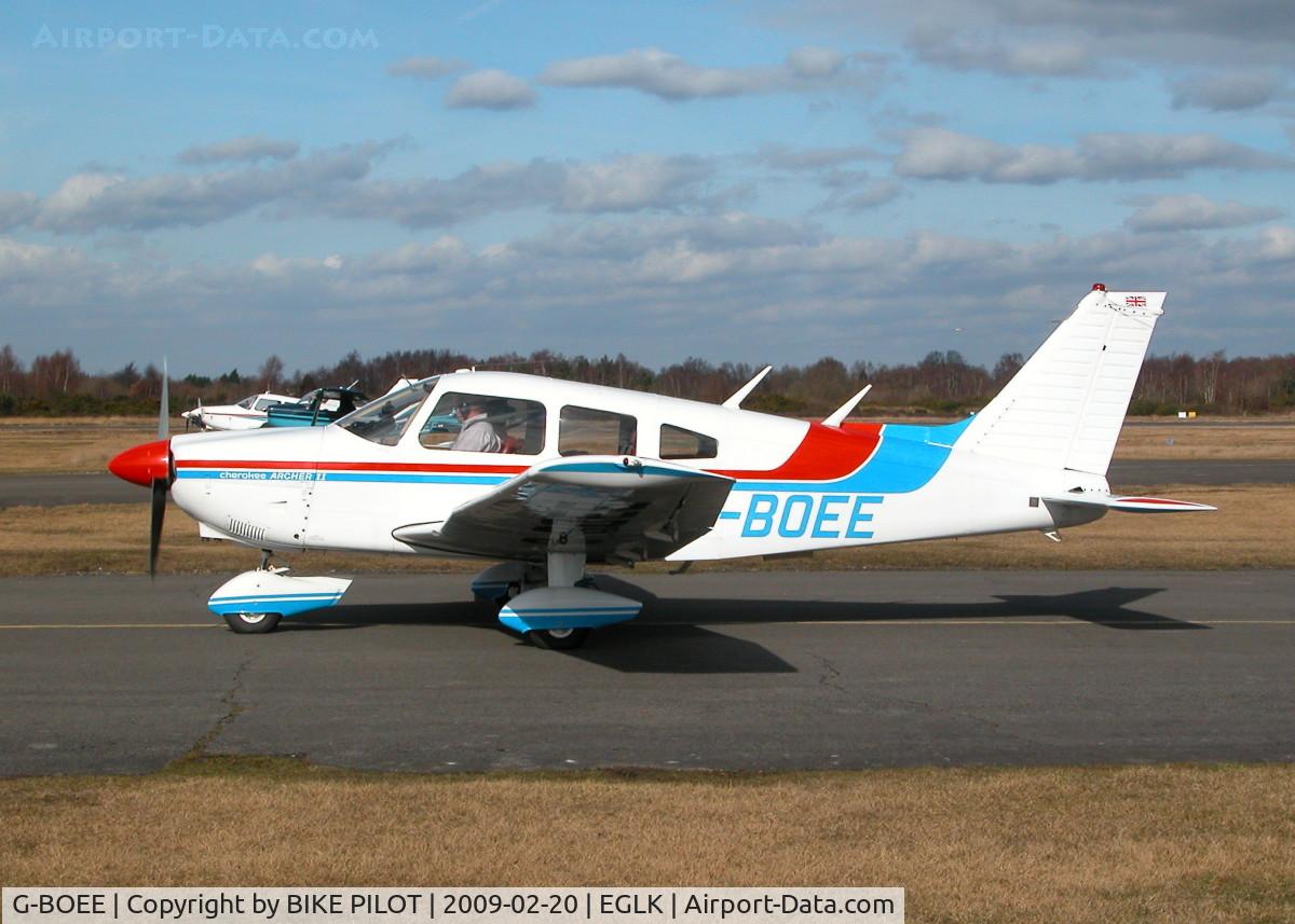 G-BOEE, 1976 Piper PA-28-181 Cherokee Archer II C/N 28-7690359, TAXYING PAST THE CAFE AFTER RE-FUELING