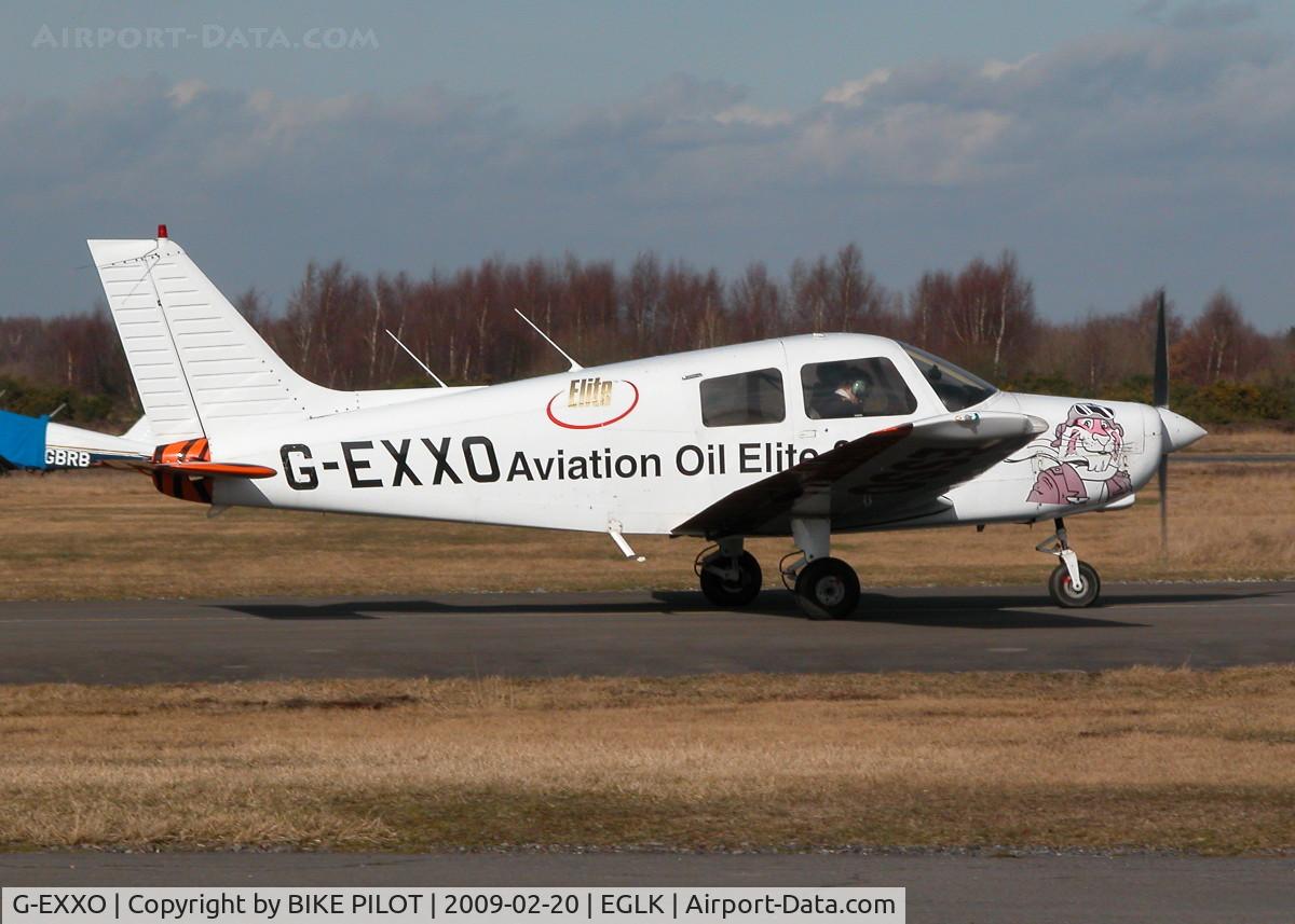 G-EXXO, 1989 Piper PA-28-161 Cadet C/N 2841210, RESIDENT CABAIR TRAINER TAXYING TO RWY 25