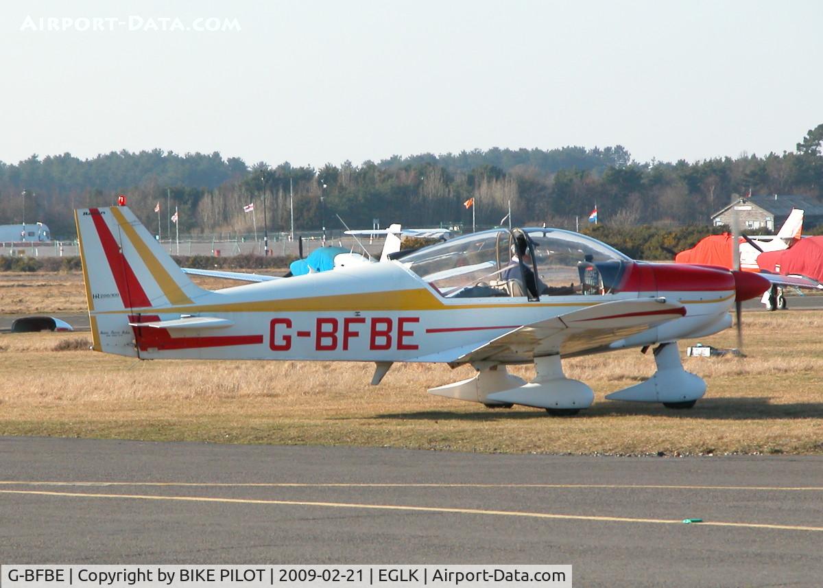 G-BFBE, 1974 Robin HR-200-100 Club C/N 12, VISITING A/C LOOKING FOR A PARKING SPOT