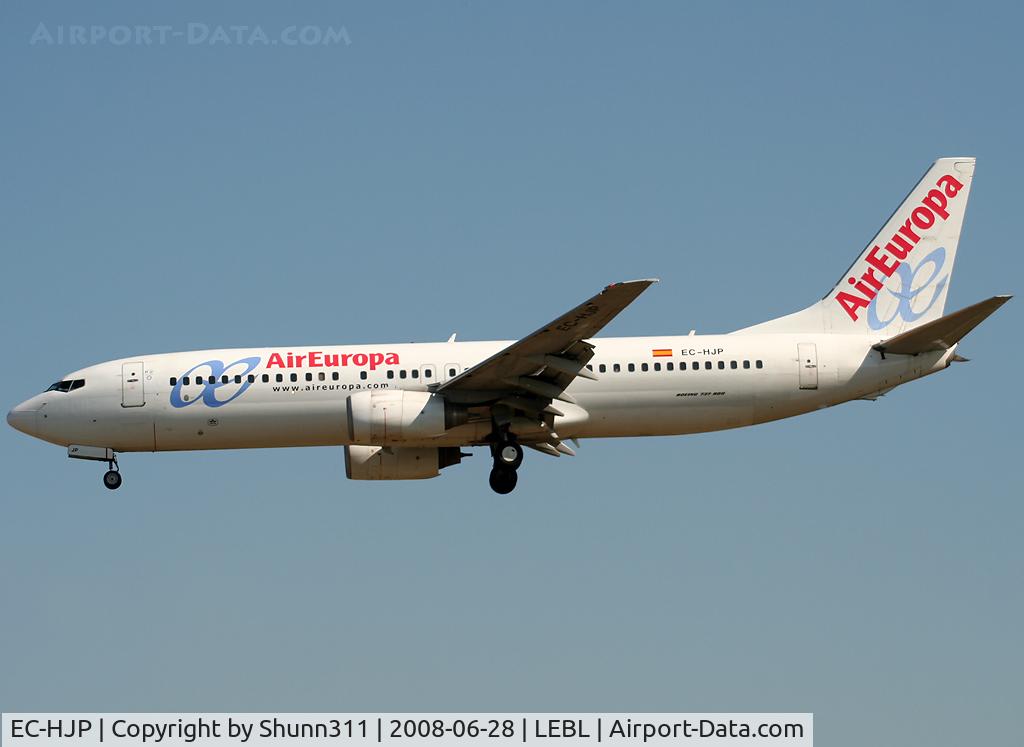 EC-HJP, 2000 Boeing 737-85P C/N 28535, Landing rwy 25R