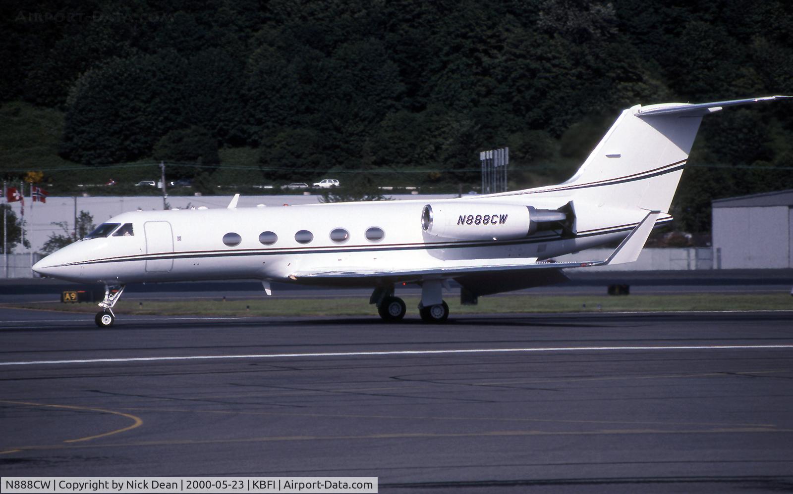 N888CW, 1986 Grumman G1159A Gulfstream III C/N 489, KBFI