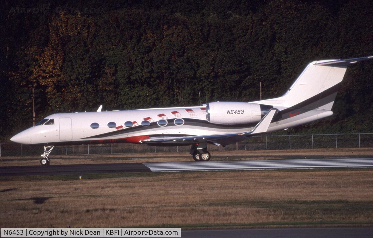 N6453, 1988 Gulfstream Aerospace Gulfstream IV C/N 1033, KBFI