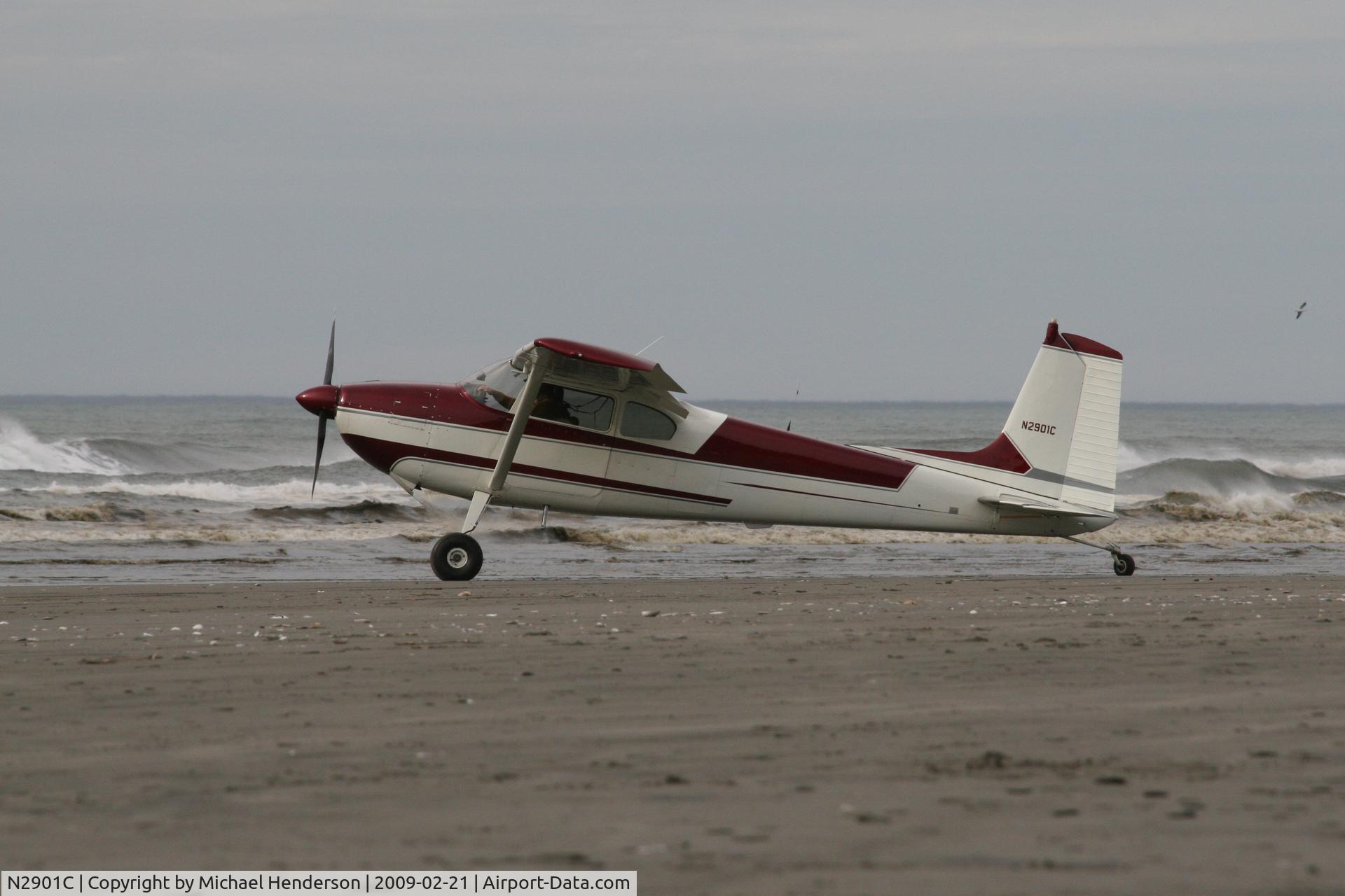 N2901C, 1954 Cessna 180 C/N 30801, Take off at Copalis Beach, WA