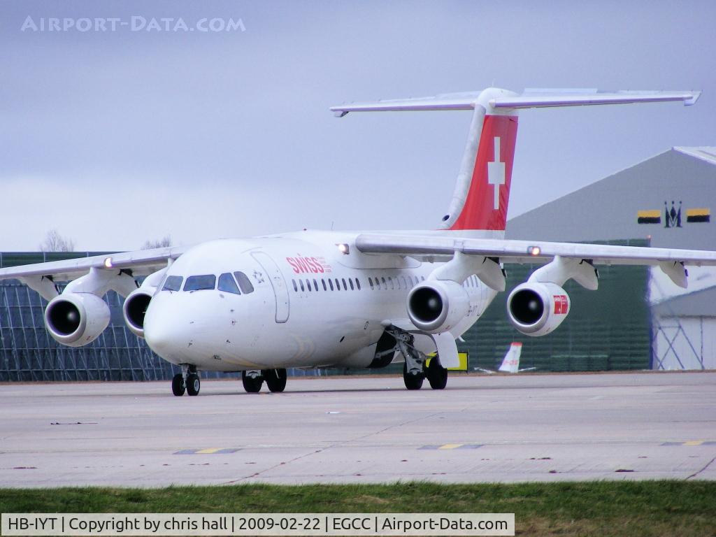 HB-IYT, 2000 British Aerospace Avro 146-RJ100 C/N E3380, Swiss International Air Lines