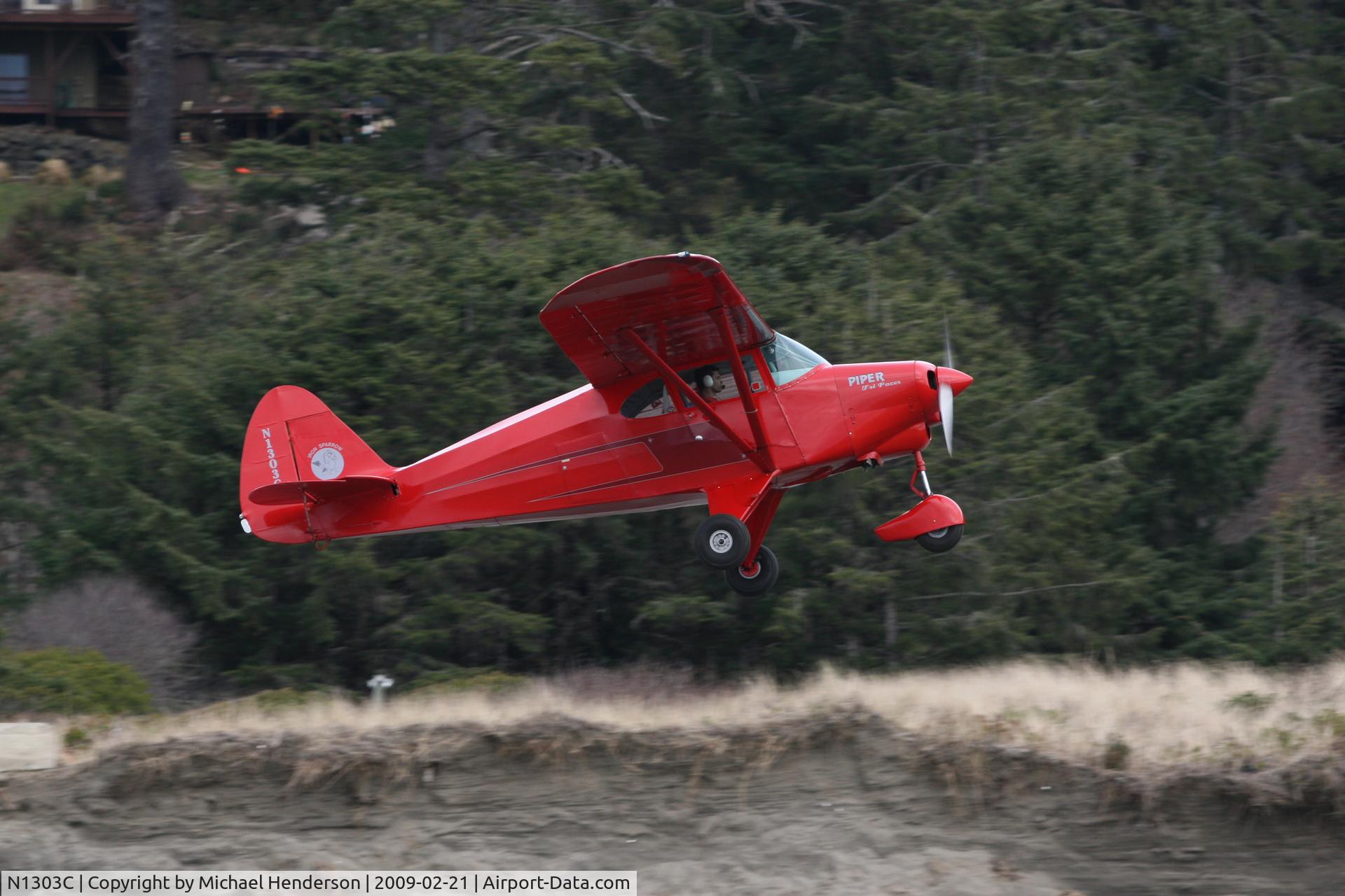 N1303C, 1953 Piper PA-22-135 Tri-Pacer C/N 22-1098, Takeoff at Copalis Beach, WA