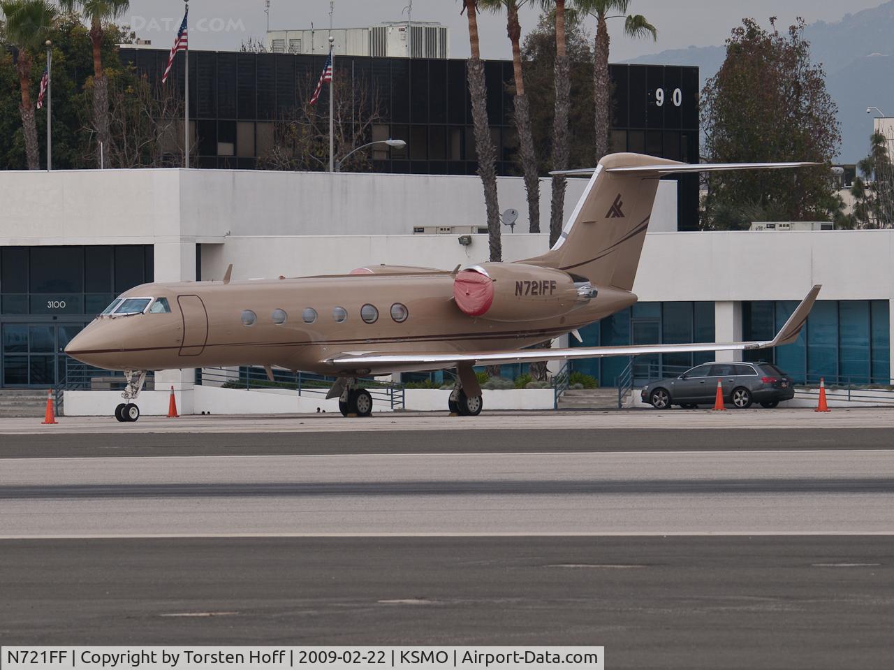 N721FF, 2002 Gulfstream Aerospace G-IV C/N 1484, N721FF parked at KSMO