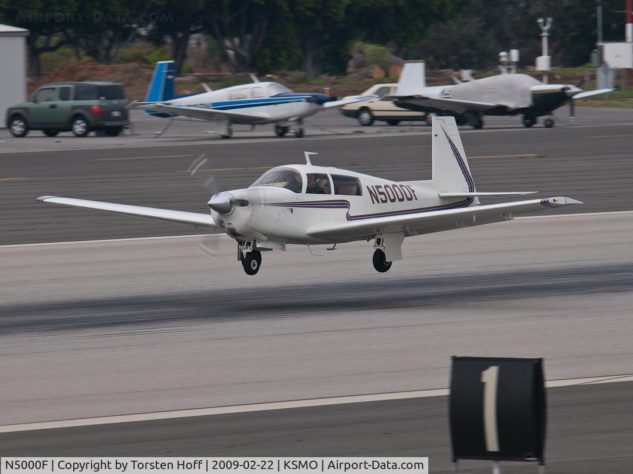 N5000F, 1976 Mooney M20F Executive C/N 22-1363, N5000F arriving on RWY 21